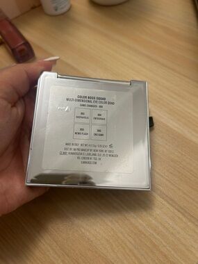 IL MAKIAGE Silver Compact Color Boss Squad Eye Quad